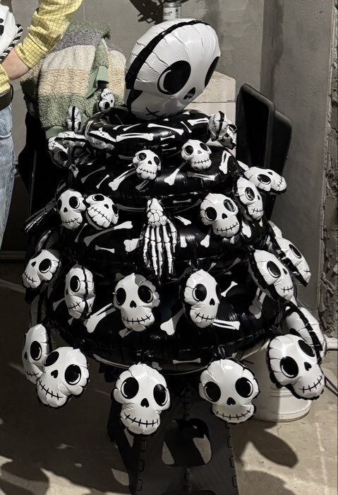 Фотография покупателя товара Воздушный шар фольгированный 50" «Дерево-хэллоуин», на подставке, под воздух - Фото 2