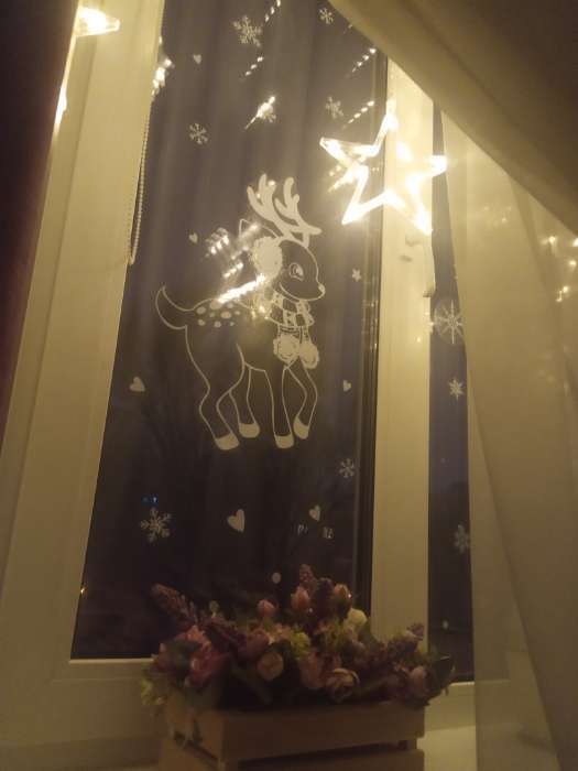 Фотография покупателя товара Наклейки для окон «Зимний малыш», многоразовая, 33 × 50 см - Фото 4