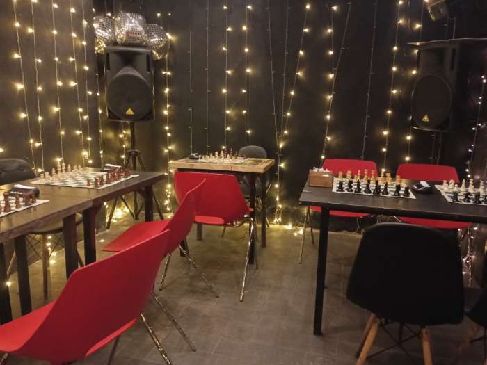 Фотография покупателя товара Поле для шахмат и шашек 34×34 см, клетка 3.7×3.7 см - Фото 1