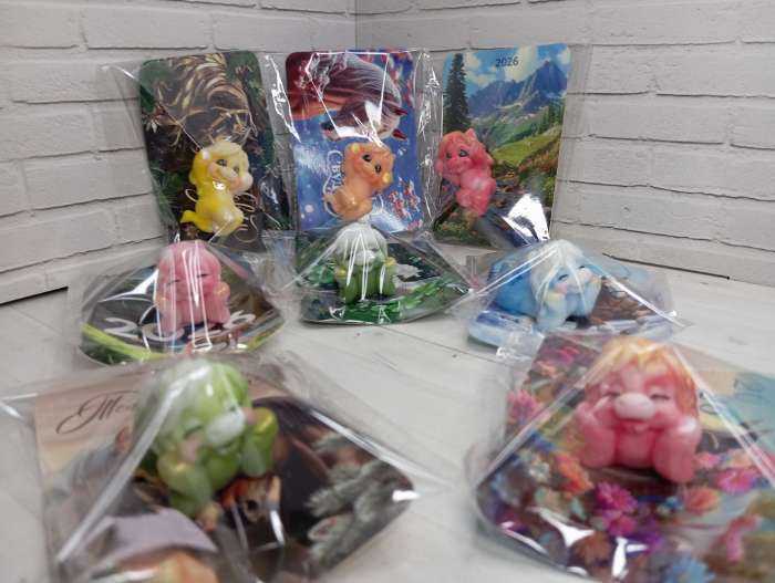 Фотография покупателя товара Календарь карманный 2026 «С Новым годом» - Фото 1