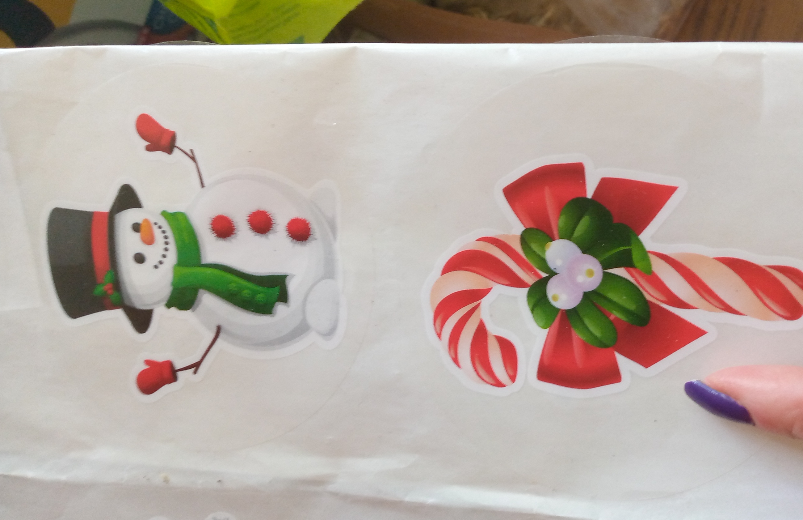 Фотография покупателя товара Набор наклеек "Новогодний" 12 наклеек новогодних в наборе, 9 х 9 см
