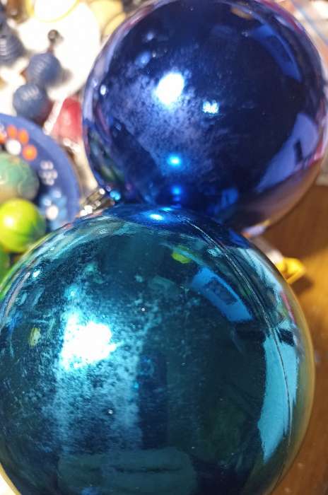 Фотография покупателя товара Ёлочные игрушки «Глянец», шары новогодние, d=8 см, набор 12 шт., МИКС - Фото 4