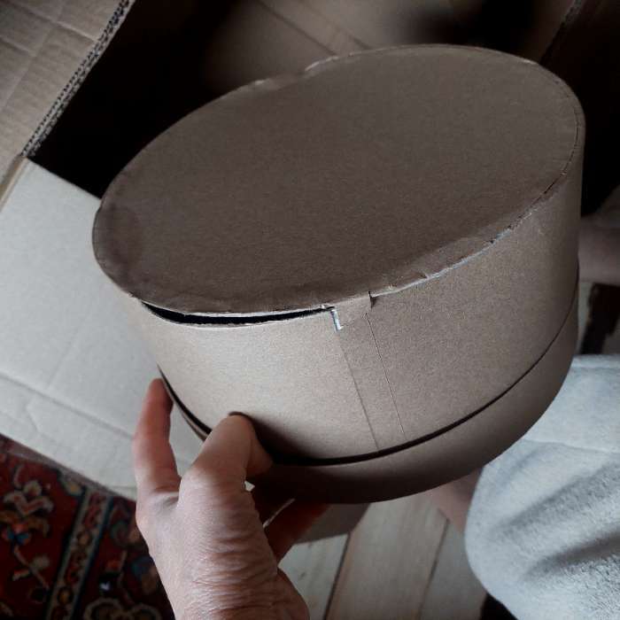 Фотография покупателя товара Коробка подарочная круглая, шляпная, крафт, 25×12 см - Фото 5