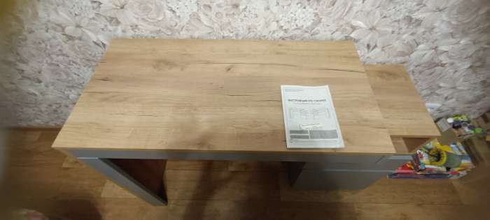 Фотография покупателя товара Стол письменный с тумбой «Нова», 1153×450×750 мм, цвет серый шифер/дуб крафт золото - Фото 2