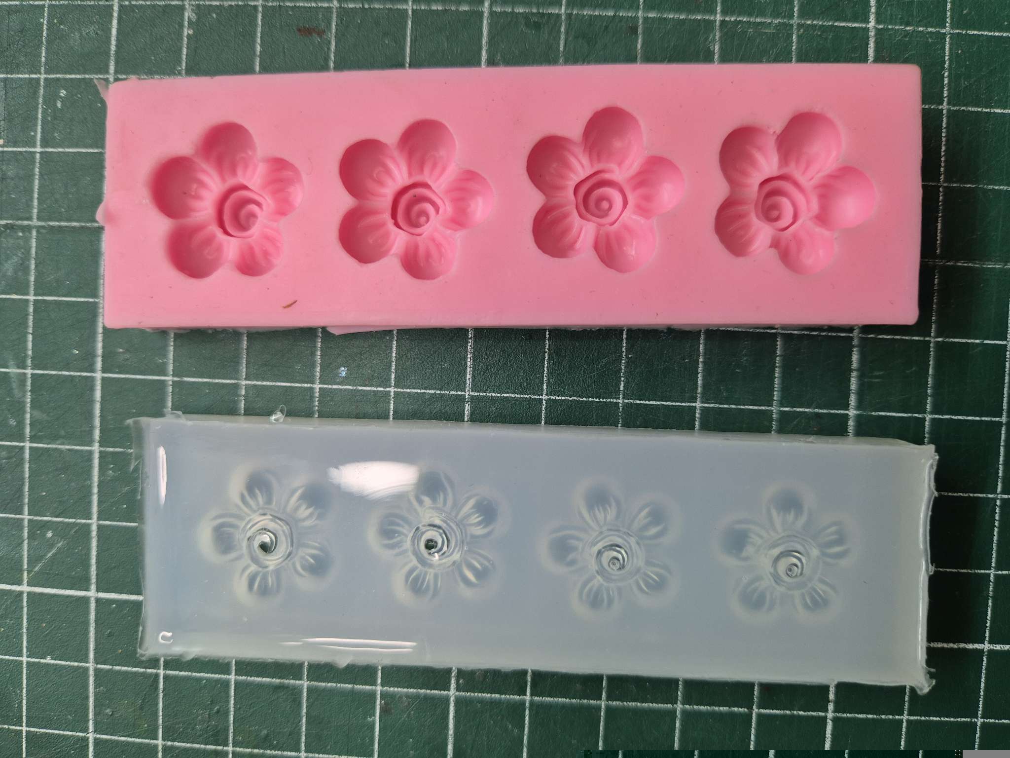 Фотография покупателя товара Молд силиконовый «Незабудки» 1×10×3 см - Фото 9