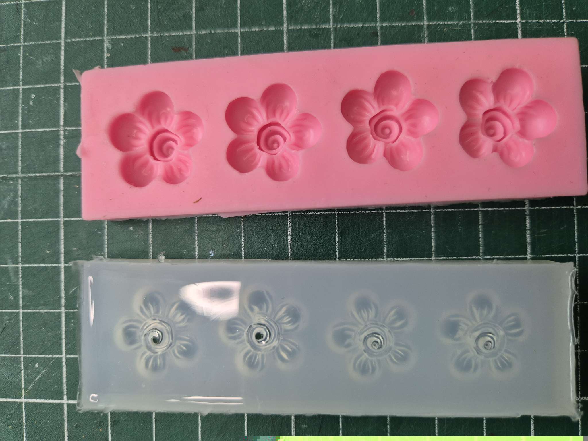 Фотография покупателя товара Молд силиконовый «Незабудки» 1×10×3 см - Фото 8