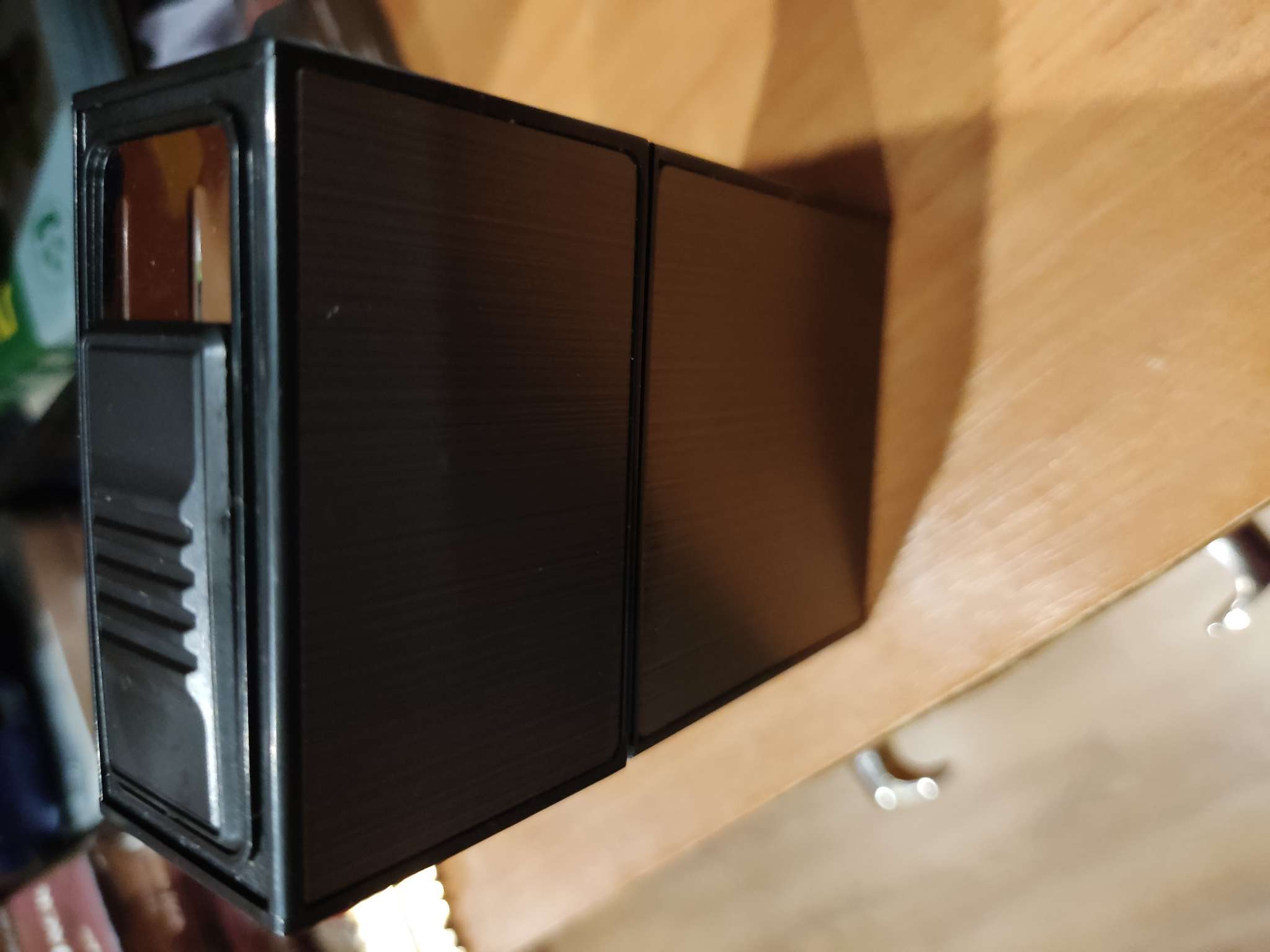 Фотография покупателя товара Портсигар на 20 сигарет, с электронной зажигалкой, спираль, 150 мАч, USB, 10×5.6×3.1 см - Фото 1