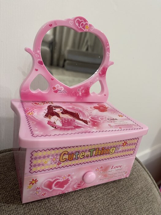 Фотография покупателя товара Музыкальная шкатулка «Трюмо девочки», пластик, 20×16×10.5 см - Фото 1