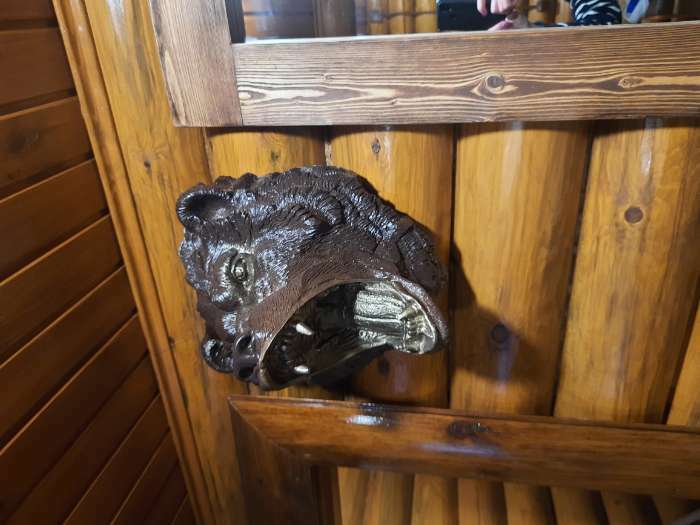 Фотография покупателя товара Подвесной декор "Голова медведя" бронза, 24х35х42см - Фото 3