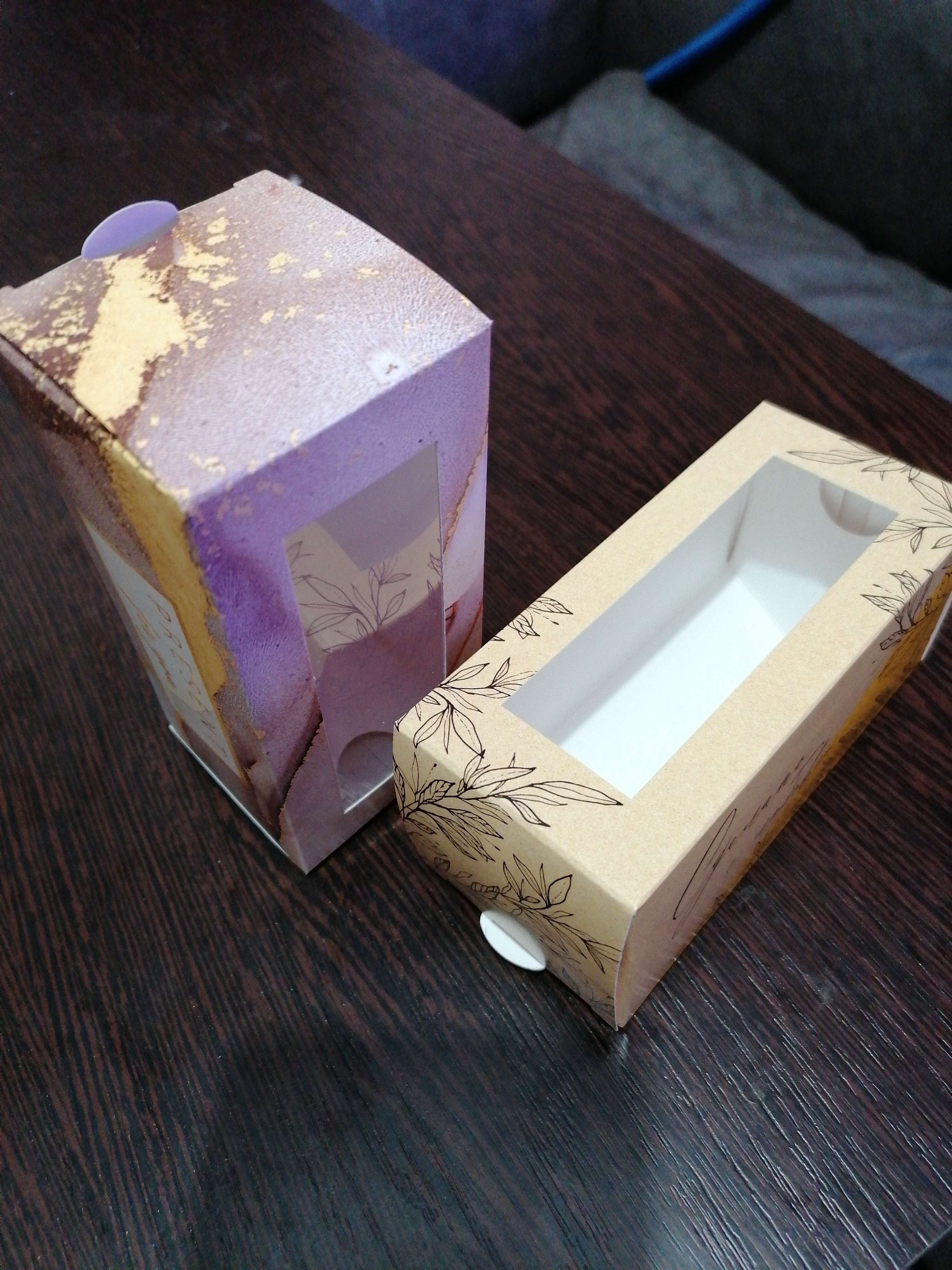 Фотография покупателя товара Коробка для макарун, кондитерская упаковка, «Сделано с любовью»,12 х5.5 х 5.5 см - Фото 3