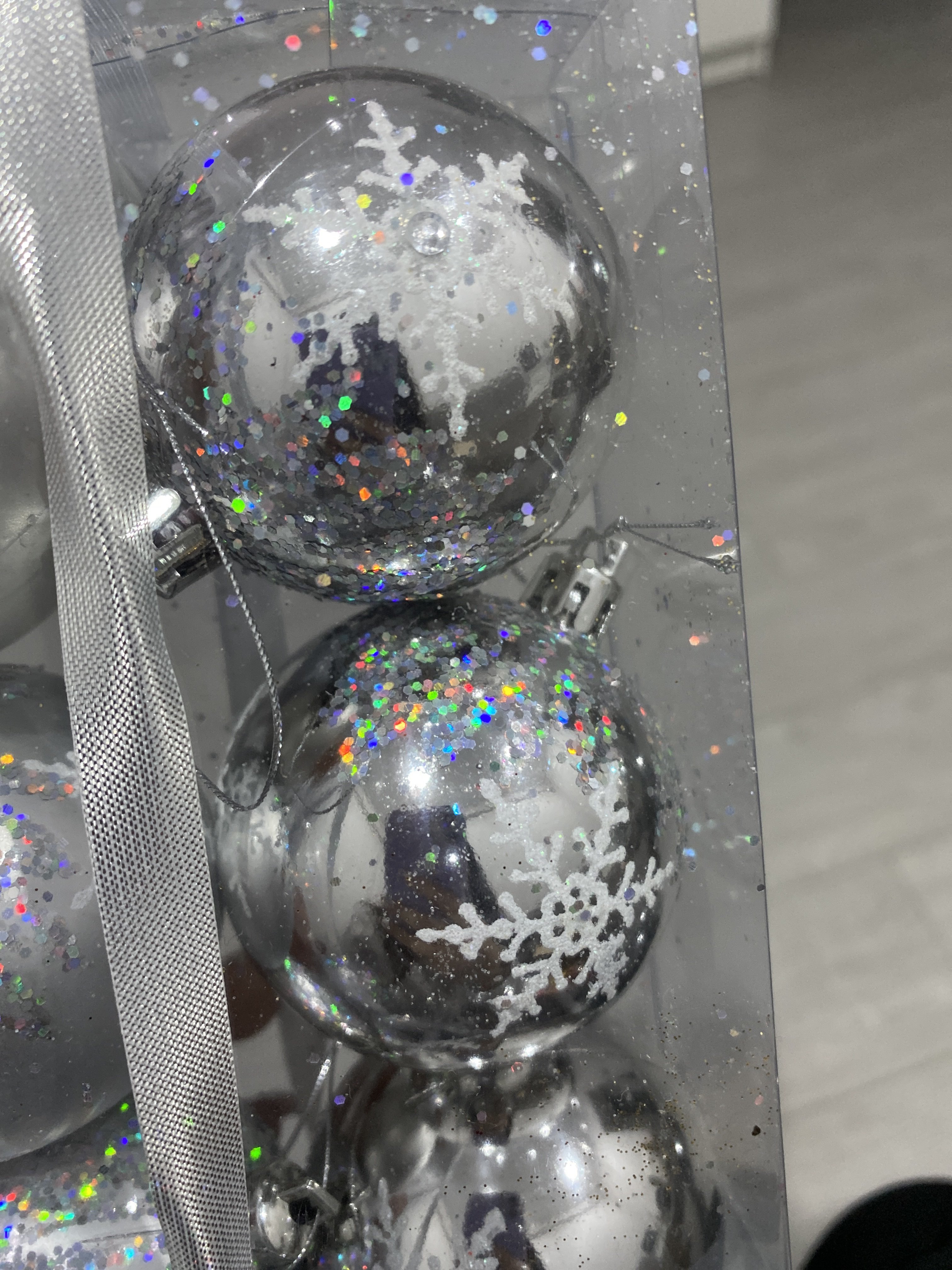 Фотография покупателя товара Набор шаров пластик d-6 см, 8 шт "Герда" серебристо-синий - Фото 1