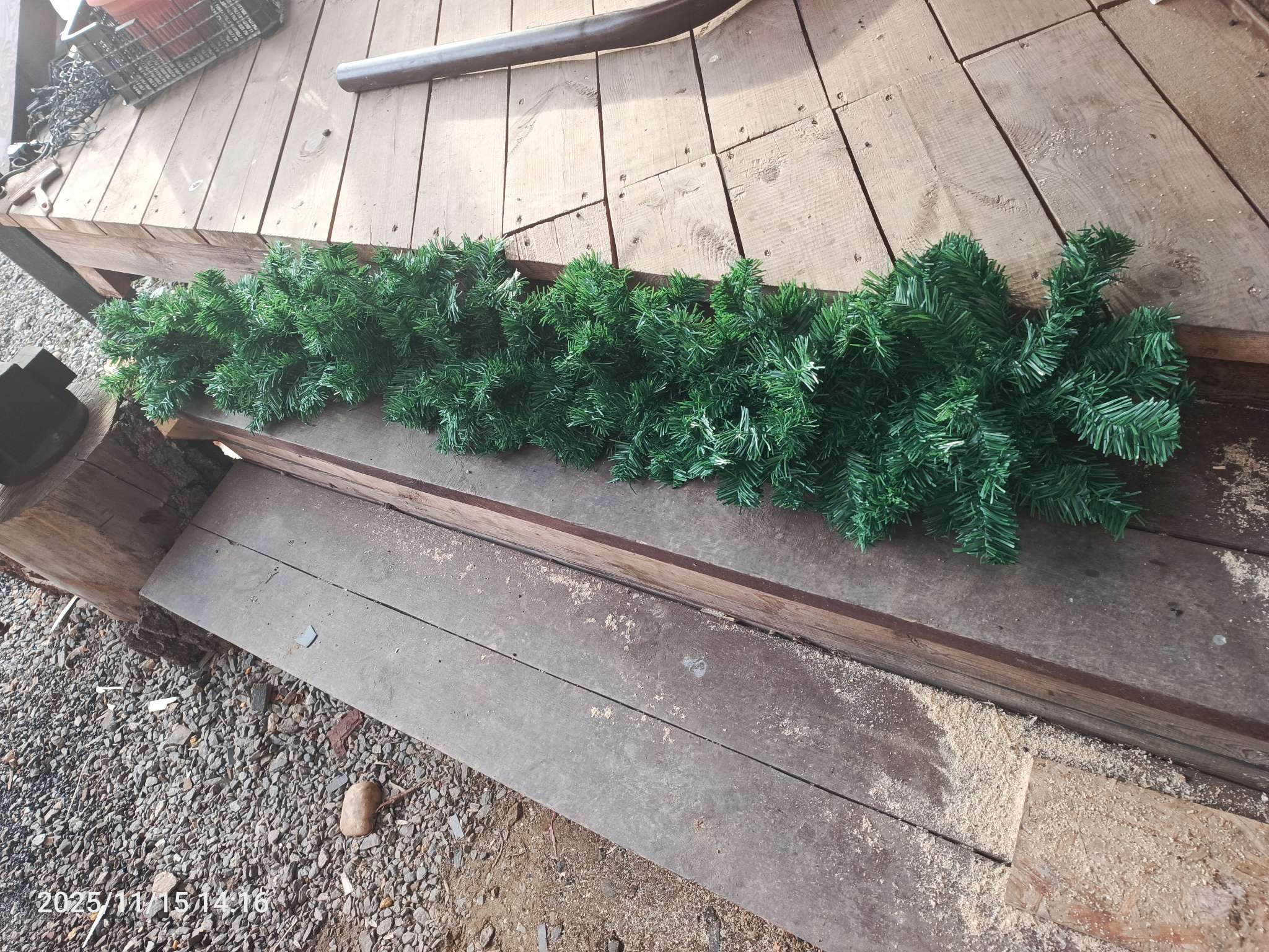 Фотография покупателя товара Гирлянда хвойная новогодняя «Зимнее волшебство», ёлочная, 270 см, d=6 см, 220 веток, 12.5 см - Фото 1