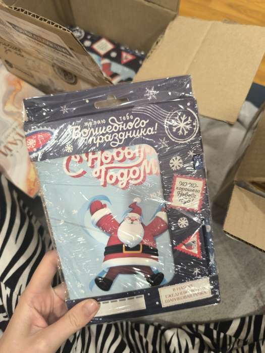 Фотография покупателя товара Подарочный набор новогодний, ежедневник в тонкой обложке и ручка «Чудеса там, где в них верят» - Фото 1