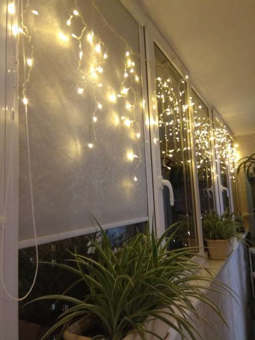 Фотография покупателя товара Гирлянда «Бахрома» 3 × 0.6 м, IP44, УМС, белая нить, 160 LED, свечение фиолетовое, 220 В - Фото 10
