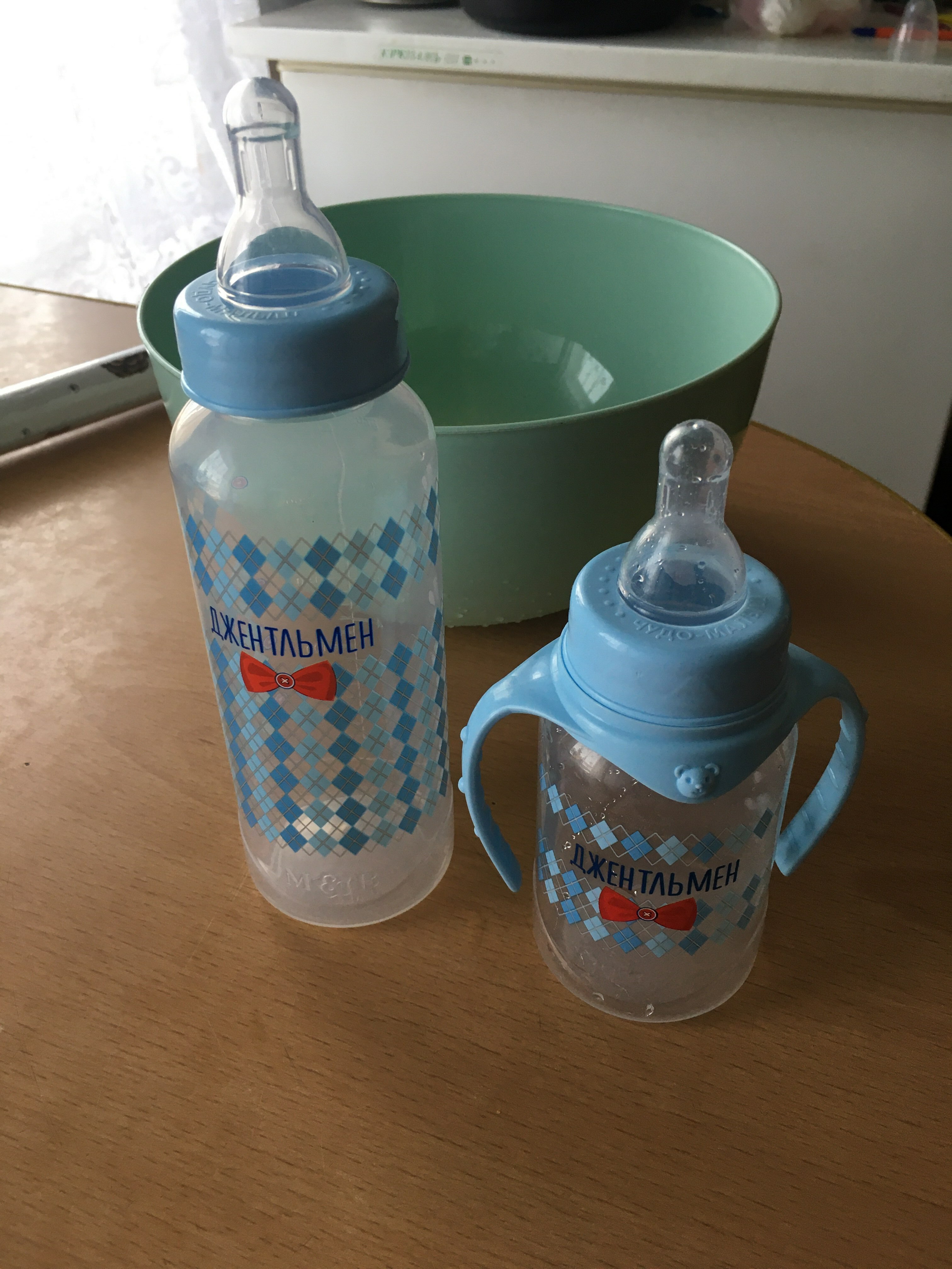 Фотография покупателя товара Подарочный детский набор «Джентльмен»: бутылочки для кормления 150 и 250 мл, прямые, от 0 мес., цвет голубой - Фото 1