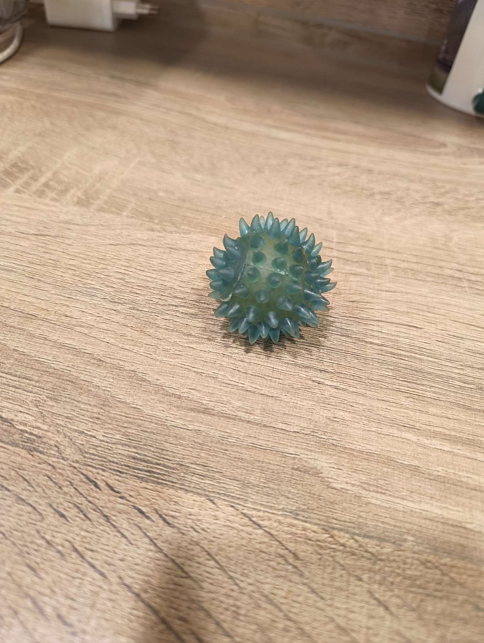 Фотография покупателя товара Мяч для животных малый, 4.5 см, светящийся, TPR, голубой - Фото 3