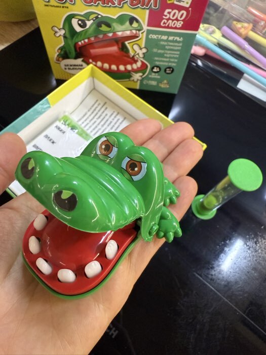 Фотография покупателя товара Настольная игра для детей на реакцию «Крокодил рот закрыл», от 3 игроков, 7+ - Фото 2