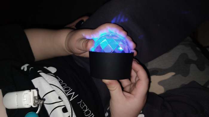 Фотография покупателя товара Световой прибор «Мини диско-шар» 8 см, реакция на звук, свечение RGB, 5 В - Фото 1