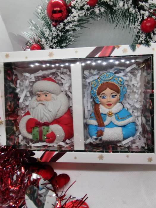 Фотография покупателя товара Коробка новогодняя складная с пластиковой крышкой «Почта Деда Мороза», 16.5×11×4 см - Фото 2