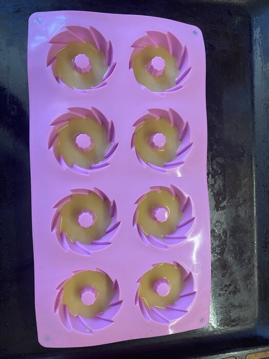 Фотография покупателя товара Форма для выпечки Доляна «Немецкий кекс. Вихрь», силикон, 28.5×17 см, 8 ячеек, розовая - Фото 2