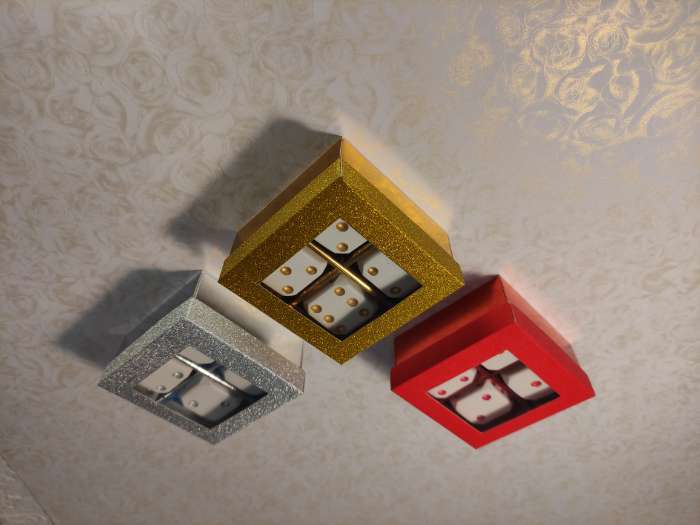 Фотография покупателя товара Коробка подарочная для 4 конфеты красный глиттер, с окном, 8.5×8.5×4 см - Фото 1