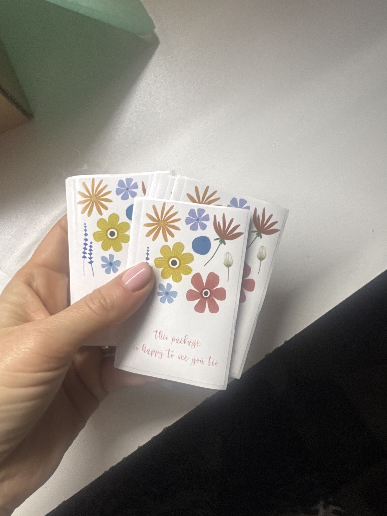 Фотография покупателя товара Наклейка-открытка бумага «Спасибо. С цветами», набор 50 шт., 8×5 см - Фото 1