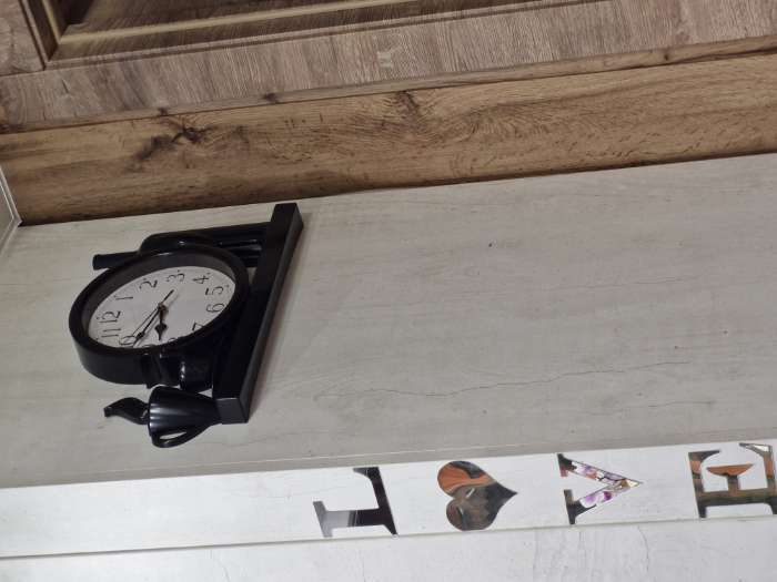 Фотография покупателя товара Часы настенные «Вино или кофе?», плавный ход, 26.5×40.5 см, циферблат 20 см - Фото 1