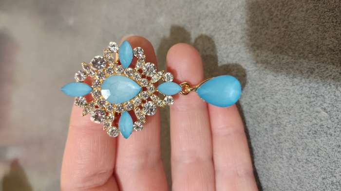 Фотография покупателя товара Брошь «Императрица» гамма, бело-зелёная в золоте - Фото 3