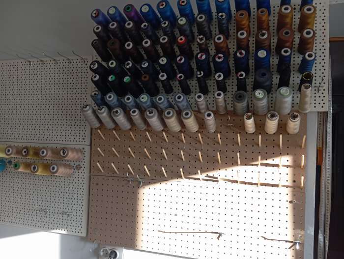 Фотография покупателя товара Крючок одинарный для металлической перфорированной панели, d=3.5 мм, L=10 см, цвет хром - Фото 2