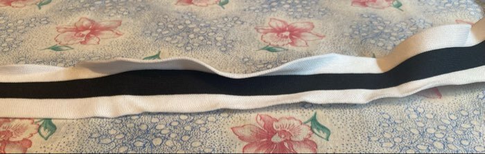 Фотография покупателя товара Тесьма трикотажная лампас 40 мм, 9.1±0.5 м, белая, чёрная - Фото 3