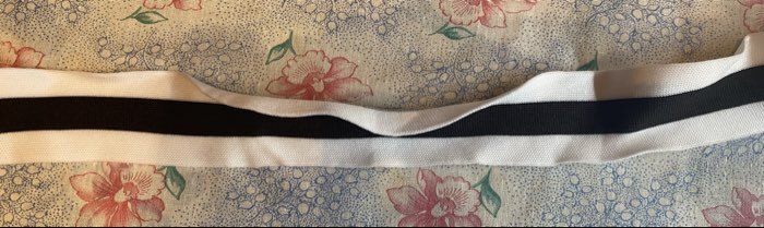 Фотография покупателя товара Тесьма трикотажная лампас 40 мм, 9.1±0.5 м, белая, чёрная - Фото 4