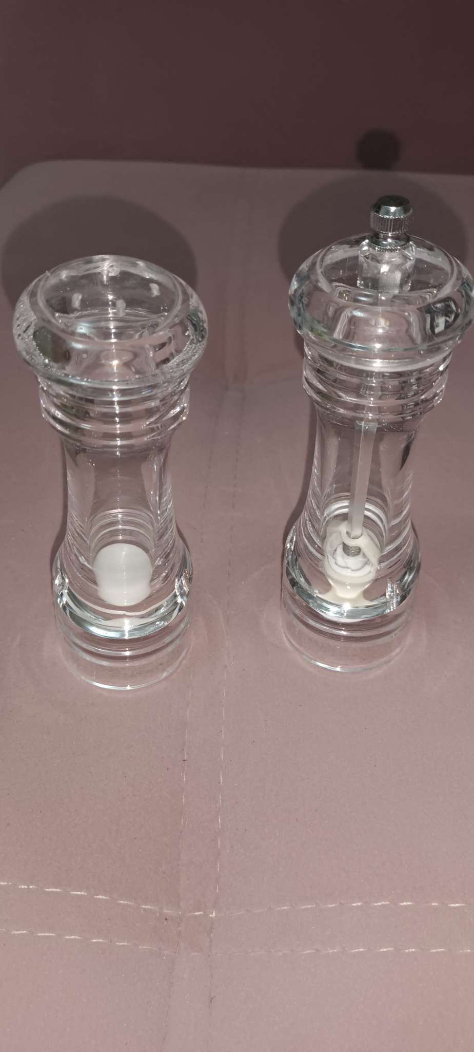 Фотография покупателя товара Набор ёмкостей для специй на подставке Magistro Glace, 8 предметов: контейнер 200 мл 4 шт., ложка 4 шт., акрил, прозрачный - Фото 1