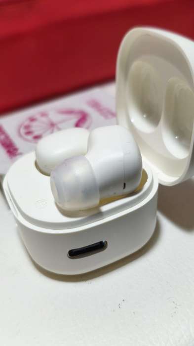 Фотография покупателя товара Наушники беспроводные Y6, TWS, вакуумные, Bluetooth 5.3, 30/200 мАч, шумоподавление, разъём Type-C, с подвесом, чёрные - Фото 5