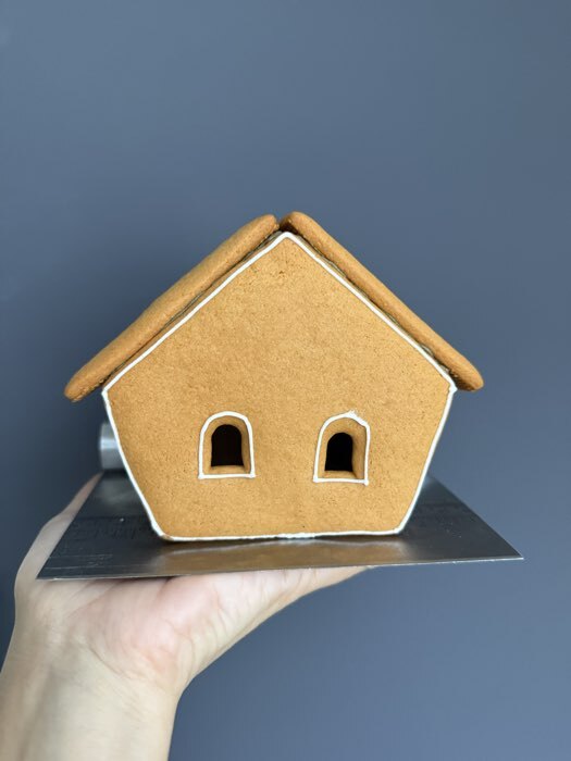 Фотография покупателя товара Формы для печенья новогодние Доляна «Пряничный домик», набор 8 предметов, пластик, белые - Фото 8