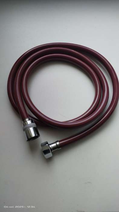 Фотография покупателя товара Душевой шланг ZEIN Z09PB, 150 см, антиперекручивание, латунные гайки, черный, Имп/Имп - Фото 1