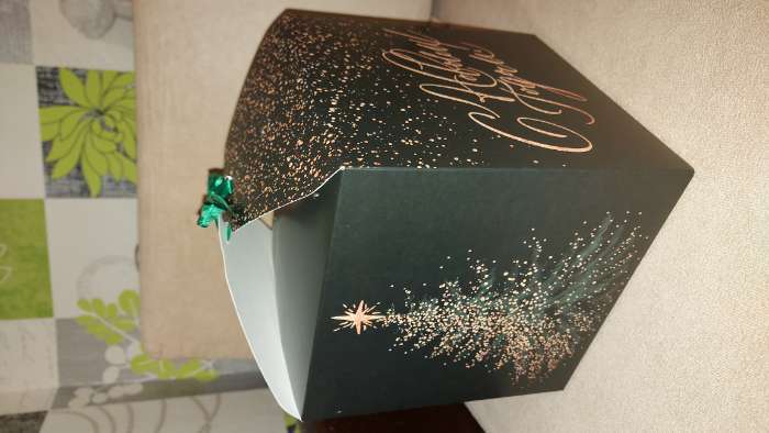 Фотография покупателя товара Коробка складная «С новым годом», 18 × 18 × 18 см - Фото 4