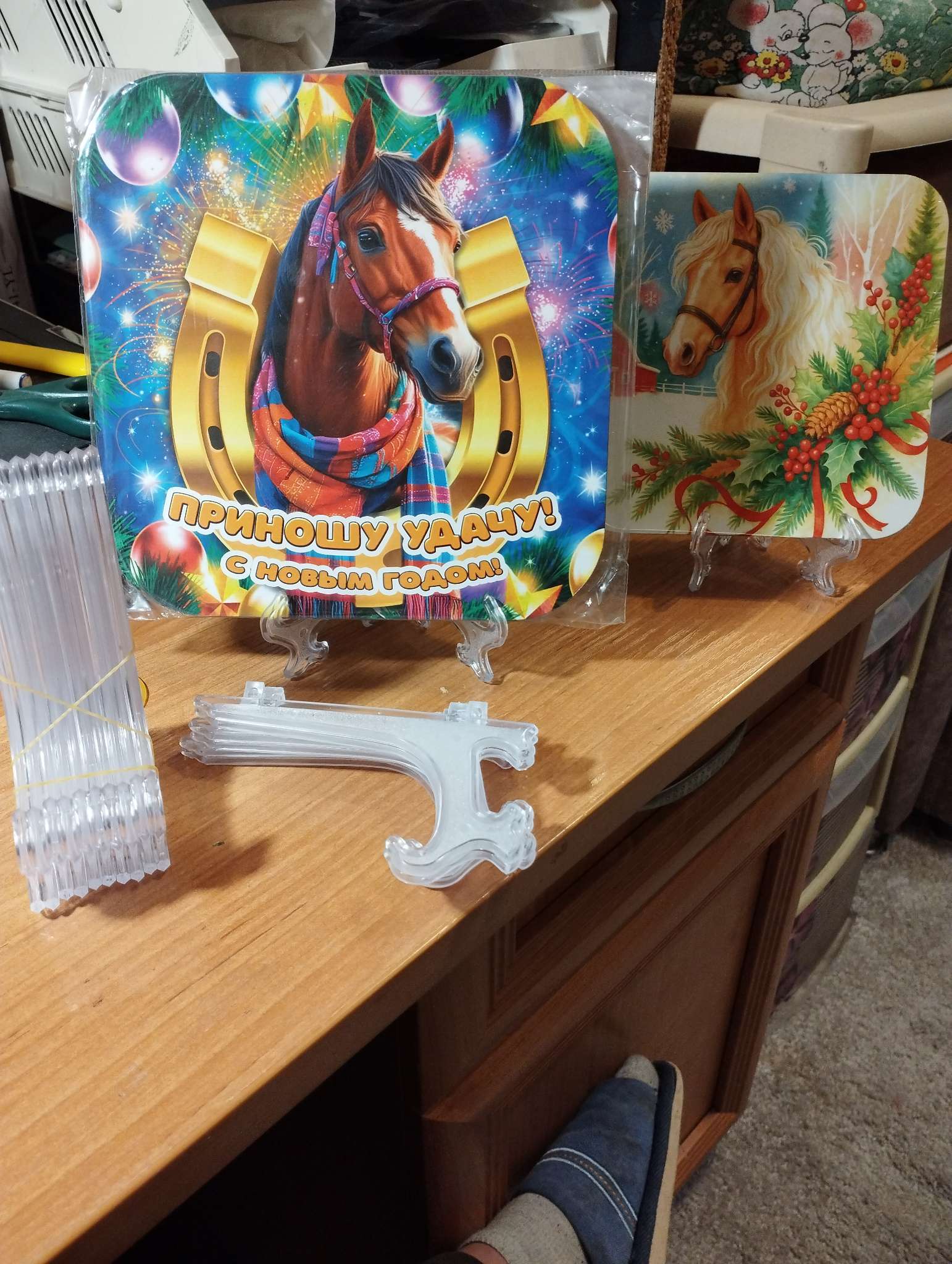 Фотография покупателя товара Подставка для тарелок d=13-16 см Cecilia, пластик, прозрачная, 12 см - Фото 3