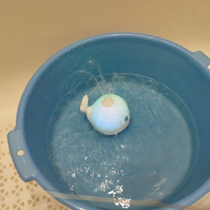 Фотография покупателя товара Игрушка для купания в ванной «Китёнок», фонтанчик, свет, цвет серый - Фото 1