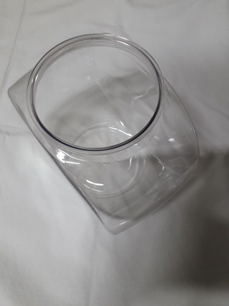 Фотография покупателя товара Аквариум круглый пластиковый 4,8 литра