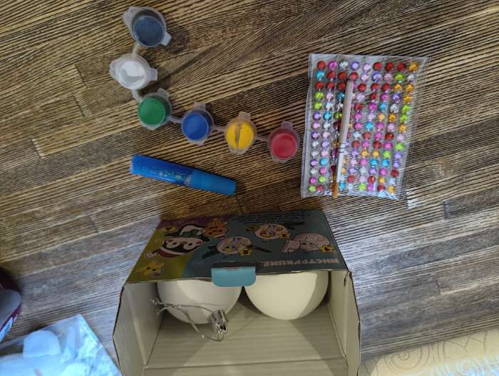 Фотография покупателя товара Елочные шары под раскраску «Лошадка» + краски, 2 шт., набор для творчества - Фото 1