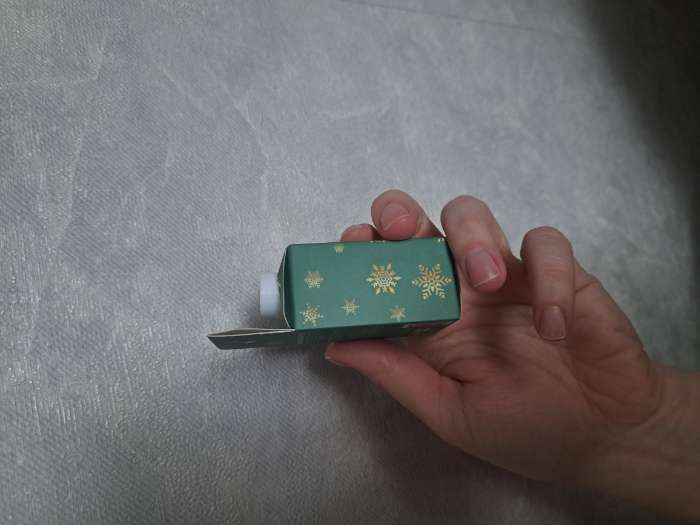 Фотография покупателя товара Бальзам для губ новогодний с ароматом корицы - Фото 2