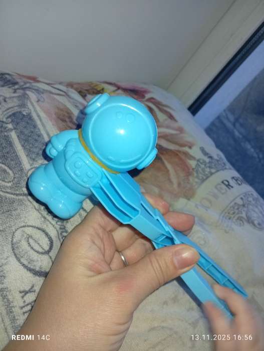 Фотография покупателя товара Снежколеп-песколеп «Скафандр», цвета МИКС - Фото 1