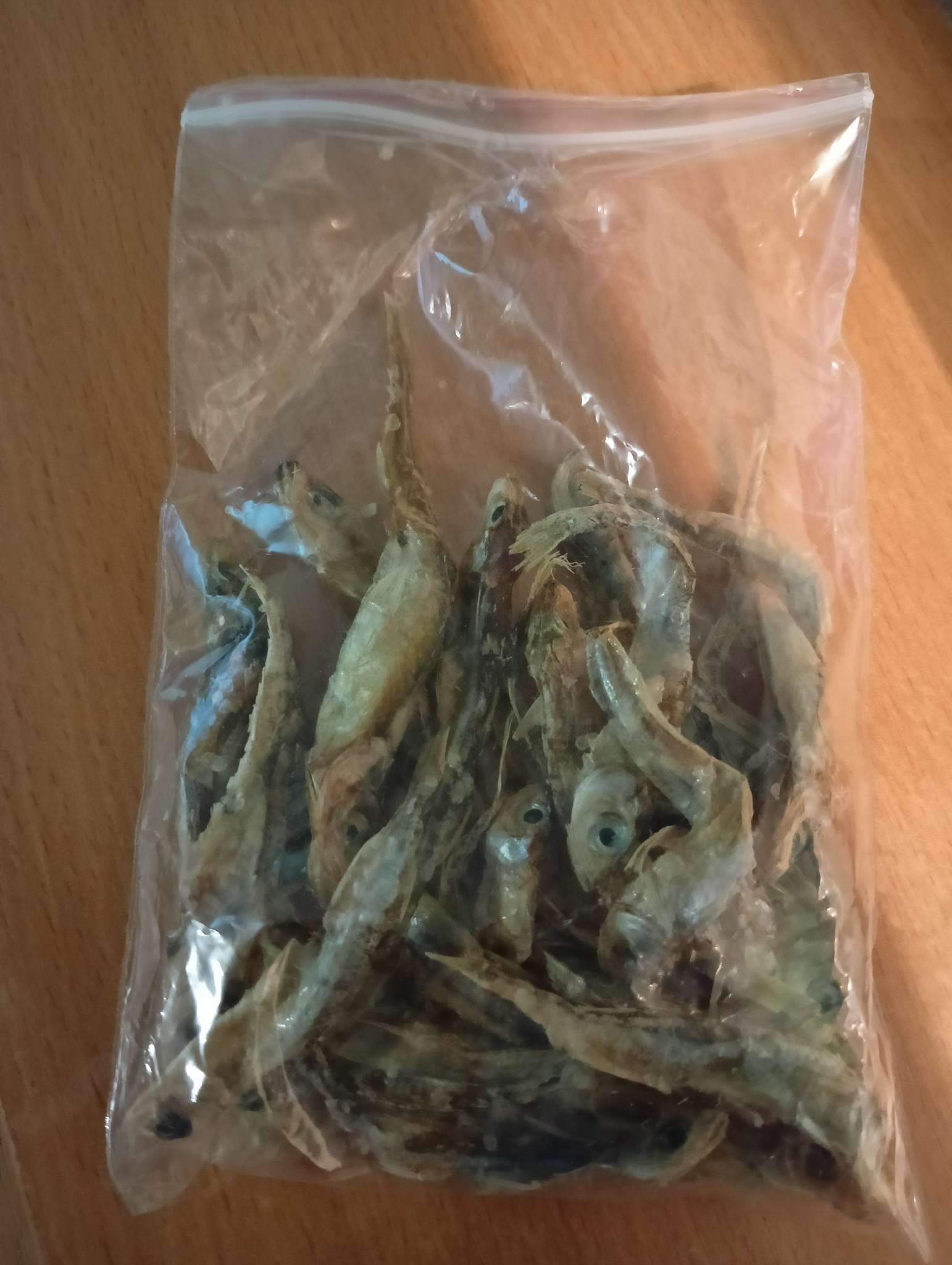 Фотография покупателя товара Лакомство для водяных черепах, сушеная рыбка, 20 г - Фото 9