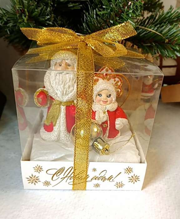 Фотография покупателя товара Коробка для кондитерских изделий «Новогодние мгновения», 10×10×10 см - Фото 1