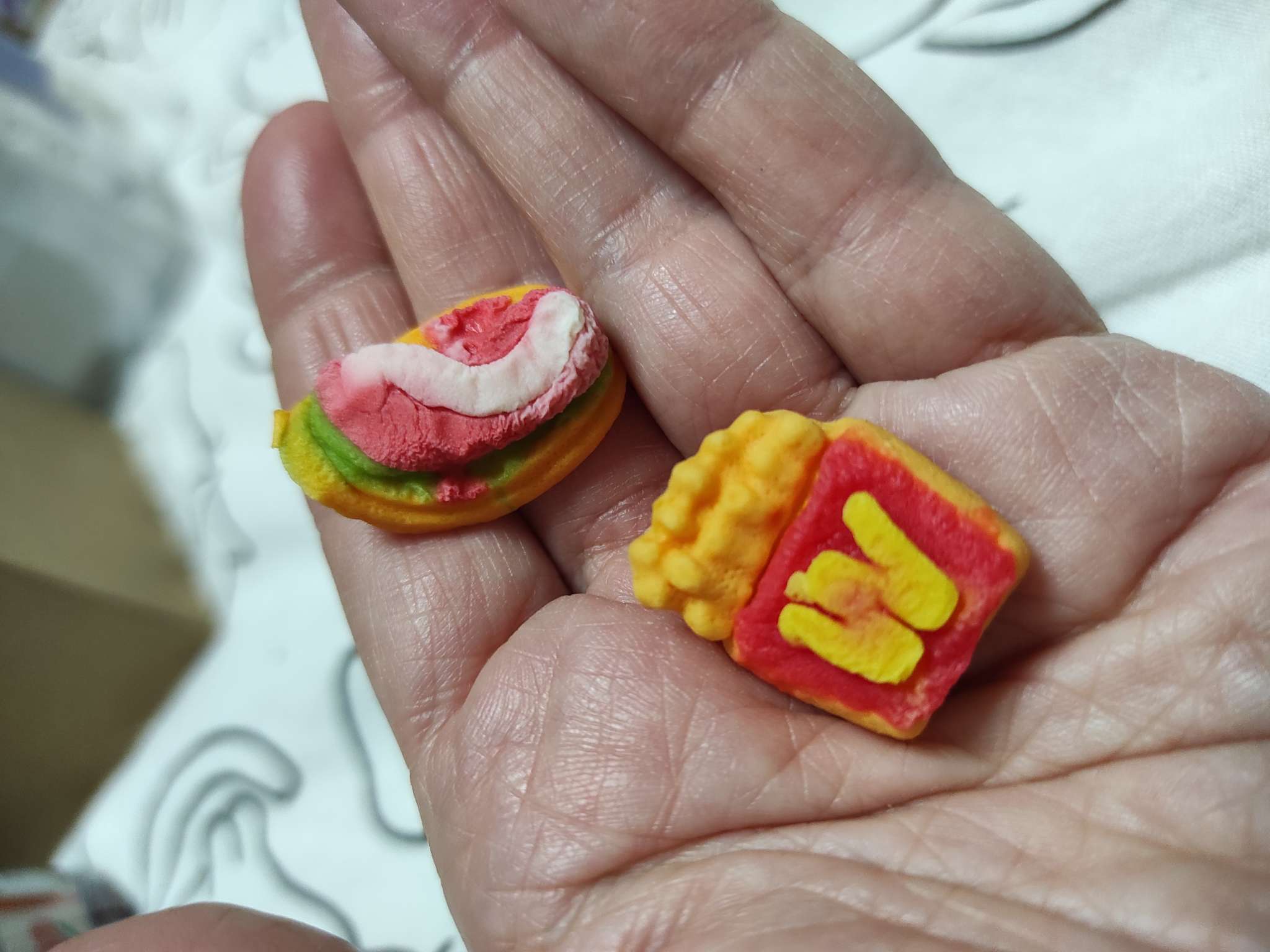 Фотография покупателя товара УЦЕНКА Мармелад «Ничто не предвещало», 6 шт. (17 г) - Фото 3