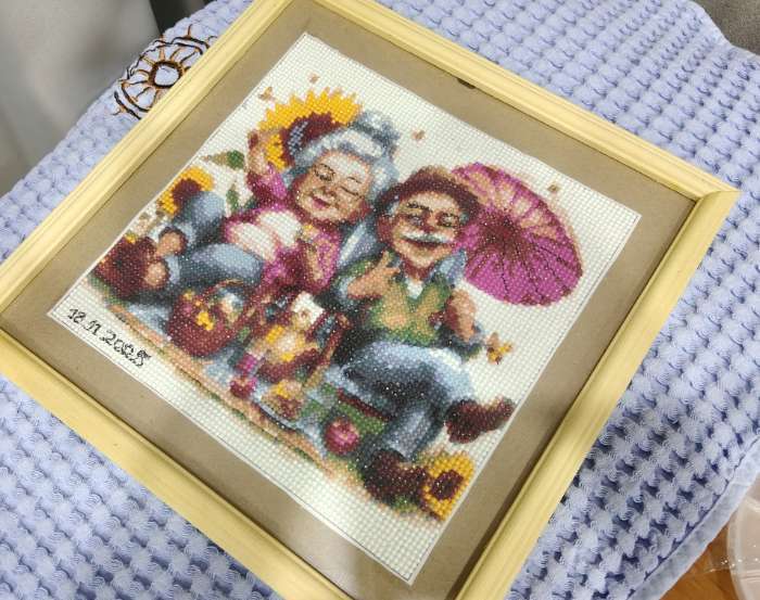 Фотография покупателя товара Фоторамка для фото 25×35 см Katrina, сосна (пластиковый экран), дерево - Фото 2