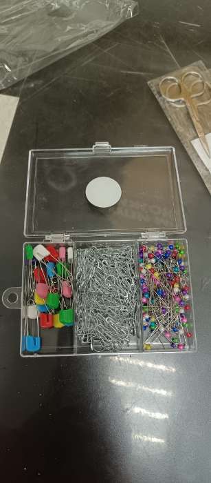 Фотография покупателя товара Набор булавок: портновские, с круглым концом, английские, 22 / 37 / 40 мм, 422 шт., разноцветный - Фото 1