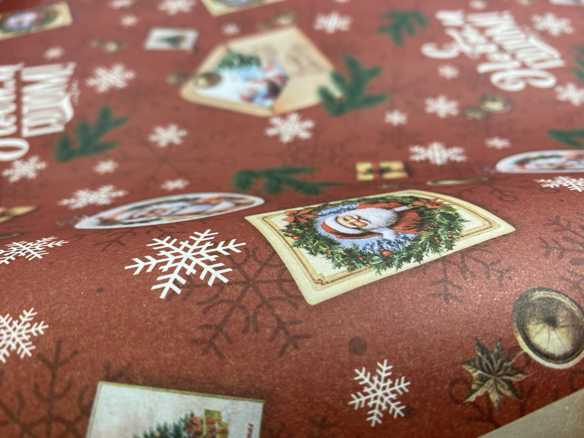 Фотография покупателя товара Бумага упаковочная новогодняя «С Новым годом», белый крафт, 80 г/м², 50×70 см - Фото 1