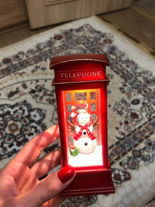 Фотография покупателя товара Светодиодная фигура «Снеговик в телефонной будке» 5.3 × 12 × 5.3 см, пластик, батарейки AG13х3, свечение тёплое белое - Фото 1