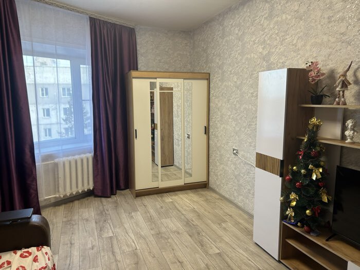 Фотография покупателя товара Шкаф – купе «Бруно 1», 1310×500×2000 мм, цвет белый гладкий - Фото 3